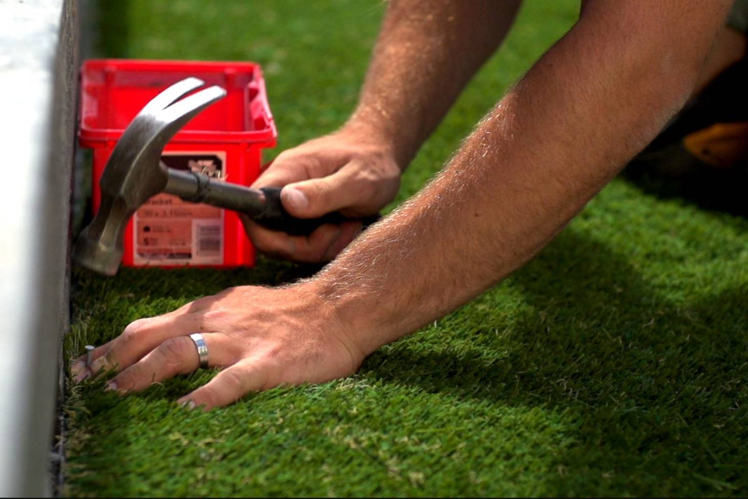 How to Artificial grass fixing on Walls and Floors