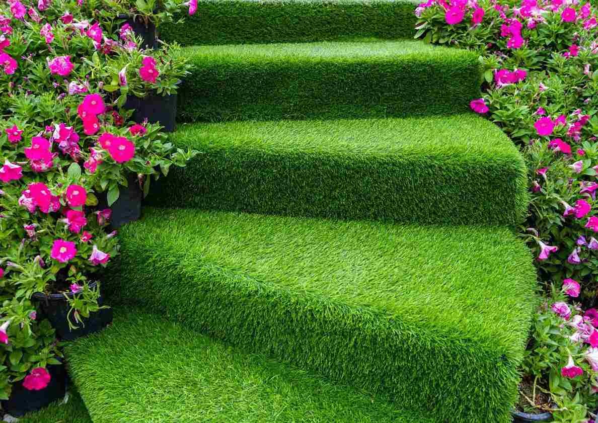 stair-artificial-grass